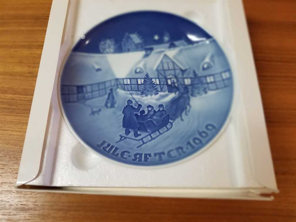 Bing & Grondahl Collectors Plate in Box