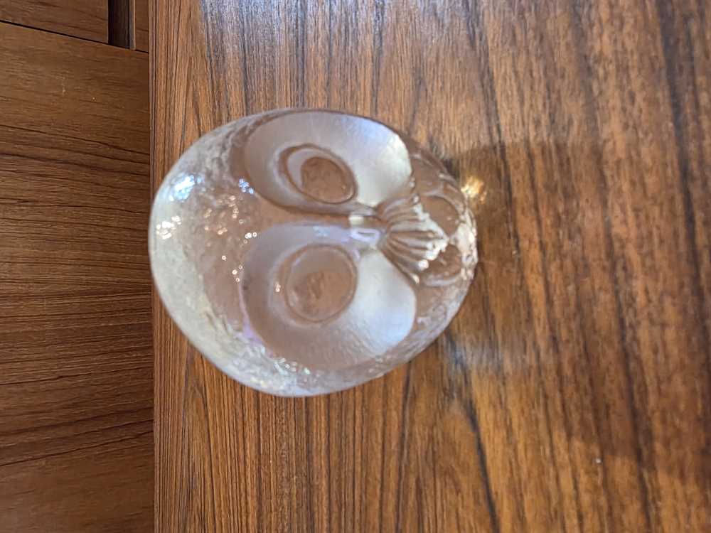 Mats Jonasson Signed and Numbered Glass Sculpture Owl