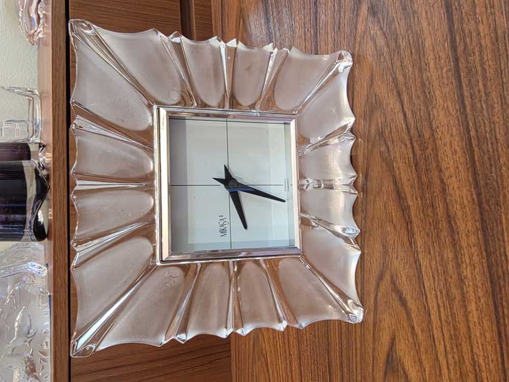 Mikasa Frosted Glass Monarch Mantle Clock