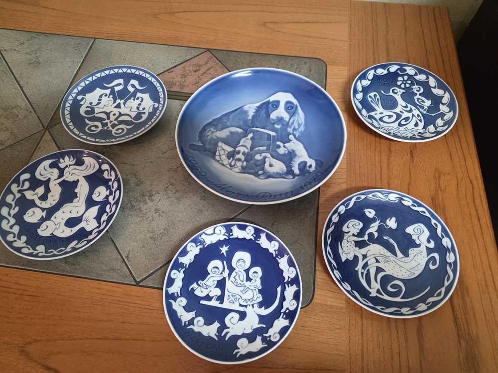 Set of 6 Royal Copenhagen Mother's Day Hangable Collectors Plates