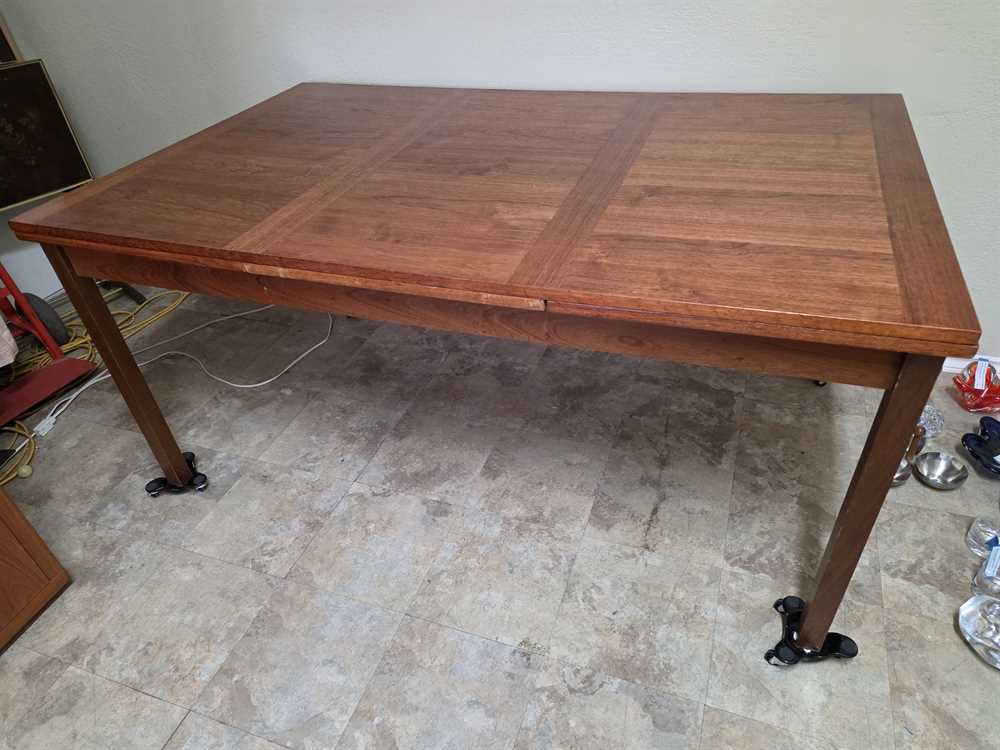 BRDR.  FURBO Teak Draw Leaf Dining Table