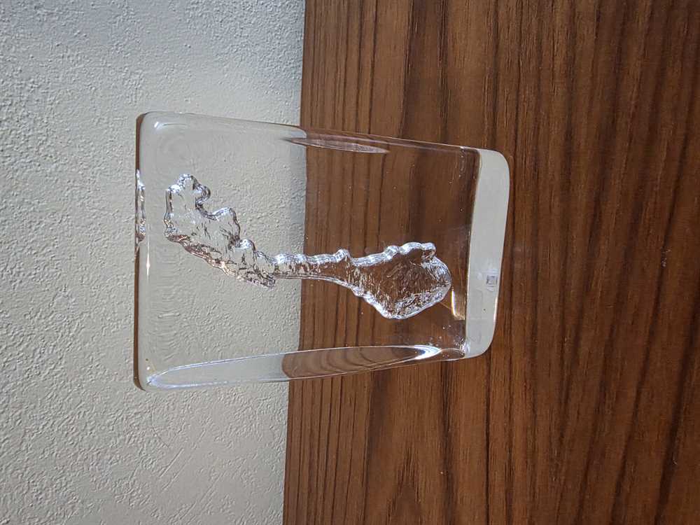 Hadeland Glass Norway Glass sculpture - Norway Relief Map