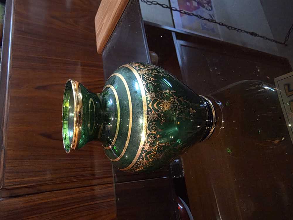 Vecchia Murano Emerald Bud Vase w 24K Gold Trim