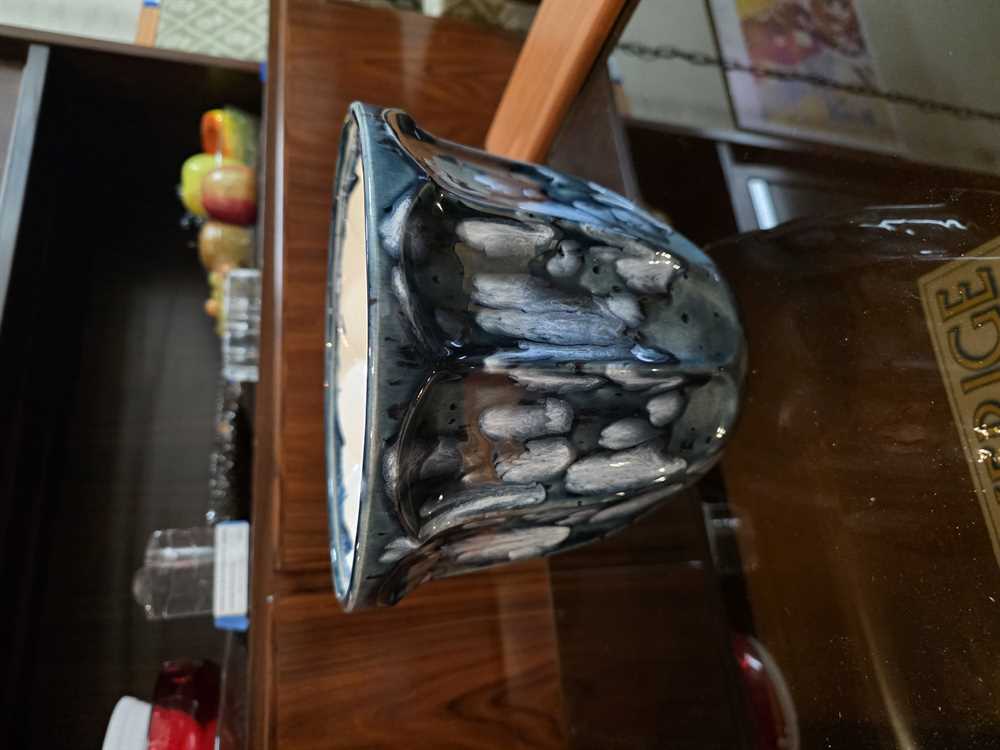 PQM Pottery Canada Planter #185