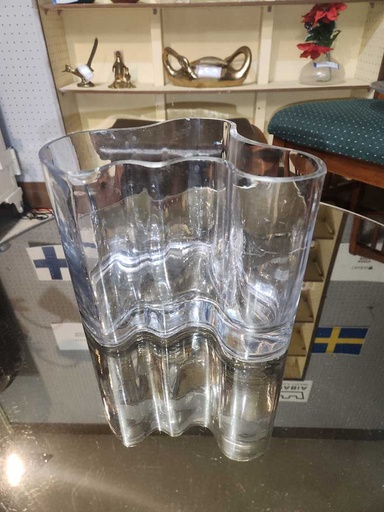 [MB01611] Extra Large Clear Iittala Aalto Savoy Vase 8"