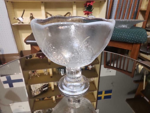 [MB01614] Kosta Boda Sweden Party Leaf Footed Bowl by  Ann & Göran Wärff