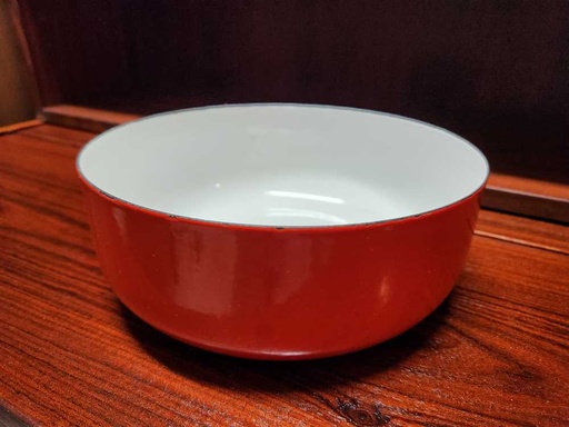 [MB01746] Arabia of Finland Orange Enameled Serving Bowl by Kaj Franck