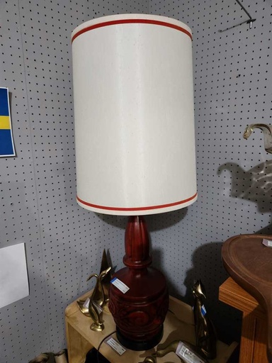 [CT00154] Red Ceramic Lamp