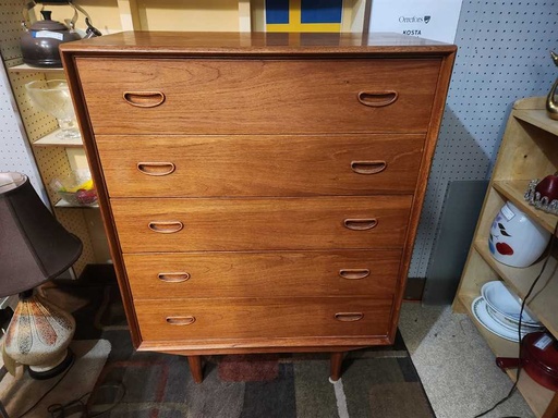 [CT00314] Danish Teak Tallboy 5 Drawer Dresser on Legs by Westergaard