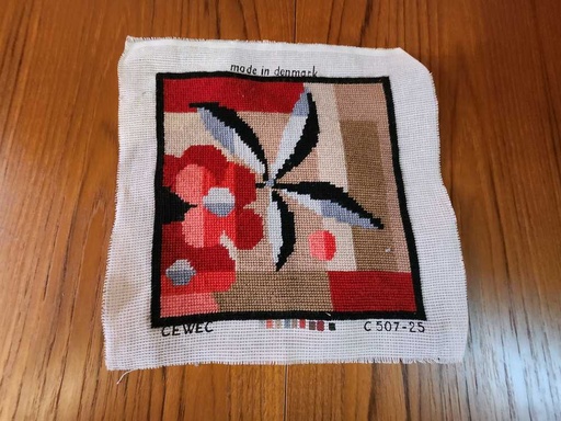 [MB02187] Vintage Cewec Denmark Folk Art Needlepoint