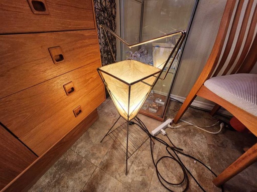 [MB02188] 1960's Wrought Iron and Fiberglass Table or Floor Lamp