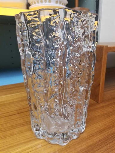 [MB02202] Mikasa Japan Frostfire Vase