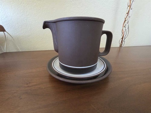 [MB02369] Hornsea Contrast Gravy Boat w/ Underplate