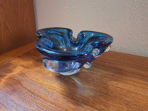 [MB02459] Chalet Glass Blue Three Petal Ashtray