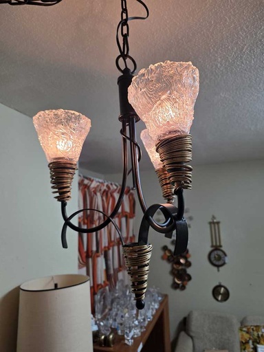 [MB02479] Brutalist Swag Lamp