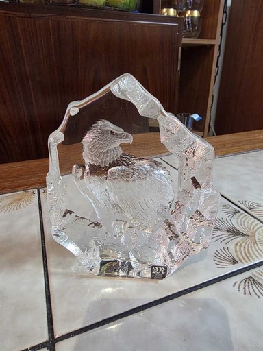 [MB02493] Mats Jonasson Eagle Glass Sculpture Signed and Numbered