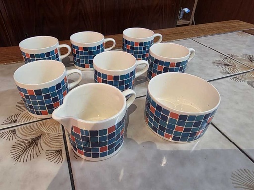 [MB02504] Melita Blue & Red Moscaic 7-17 Coffee Set - 6 Cups w/ Cream & Sugar