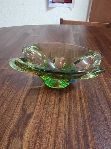 [MB02518] Continental Glass Calgary Cigar Ashtray