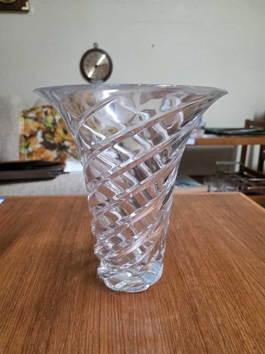 [MB02538] JG Durand France Torciglione (Twisted Ribbing) Crystal Vase
